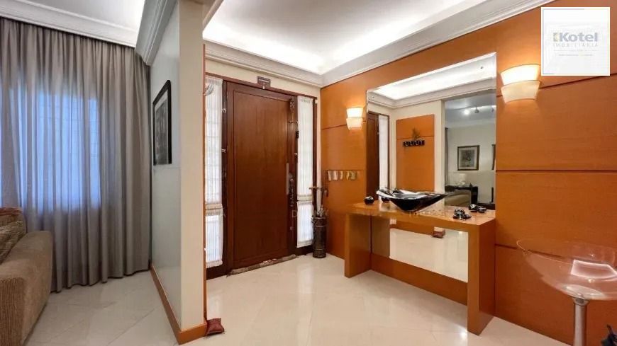 Casa com 3 Dormitórios, Suíte e Garagem para 4 Carros no São Sebastião — foto 3