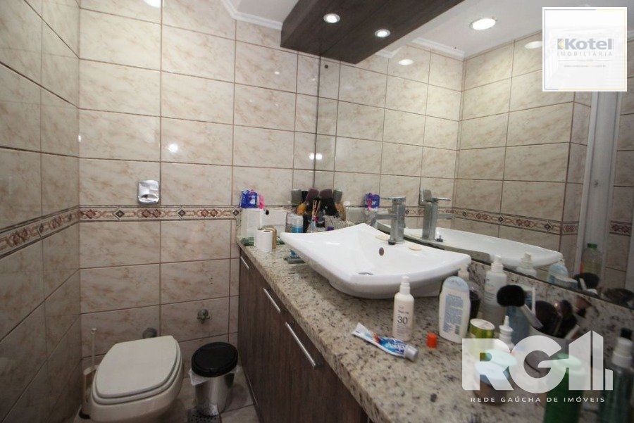Amplo apartamento com 92m² privativos e 3 dormitórios, próximo a Sicredi na Av. Assis Brasil. — foto 5