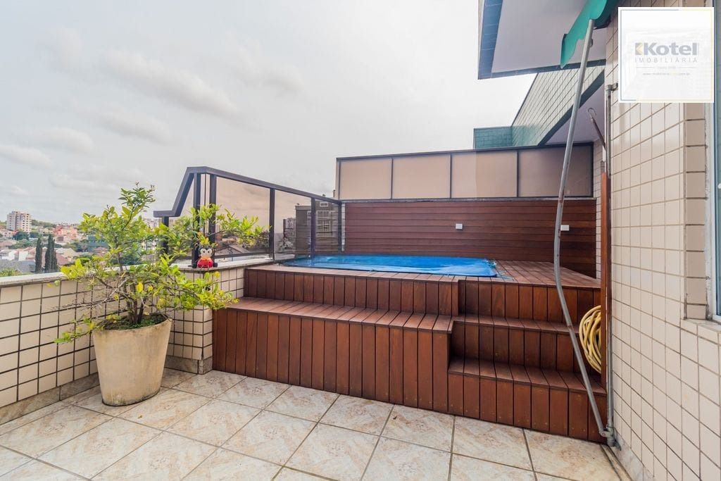 Cobertura com piscina, 3 quartos, 232² privativos elevador -  Jardim Planalto