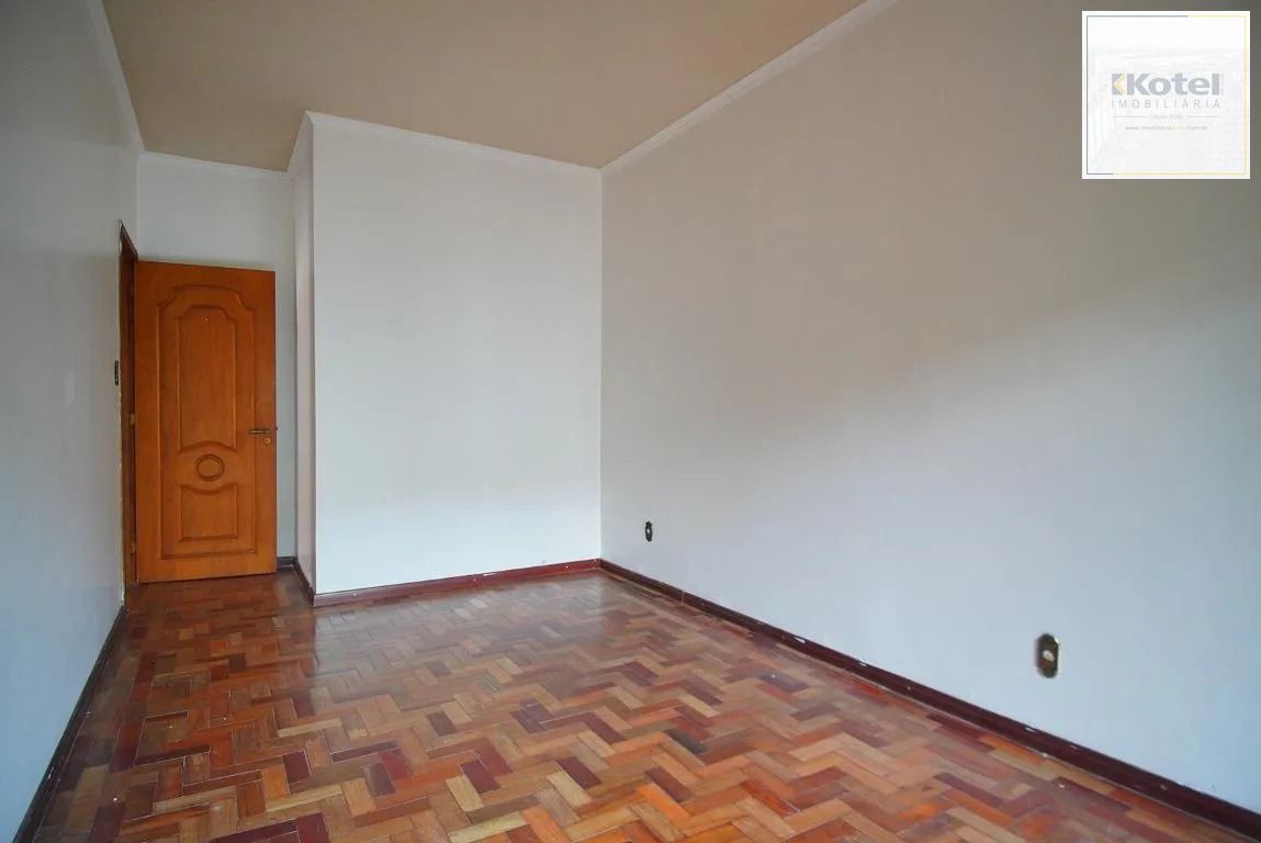 Casa, 4 quartos, à venda, 300 m², Passo da Areia - Porto Alegre — foto 2