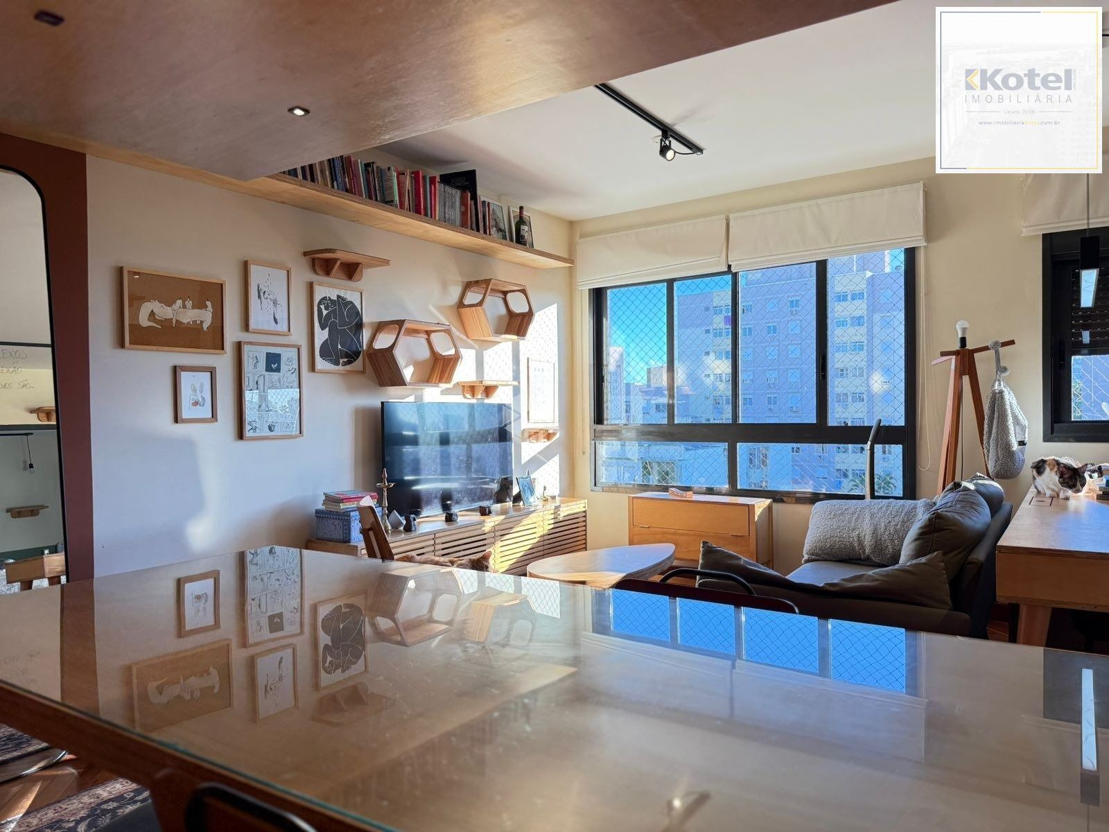 Apartamento com 2 dormitórios, suíte e churrasqueira. — foto 4