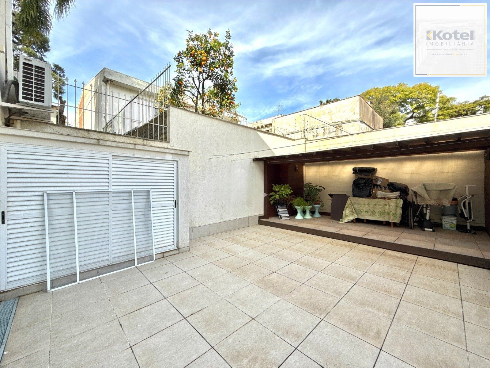 Casa com 3 Suítes e 3 Vagas no Bairro Vila Ipiranga — foto 3