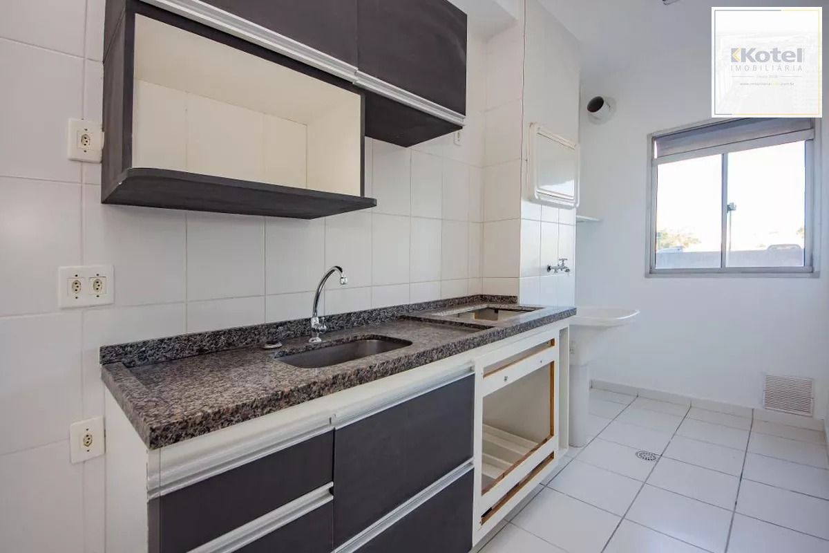 Apartamento 2 dorm, 1 vaga coberta   na Ary Tarrago- Jardim Itu