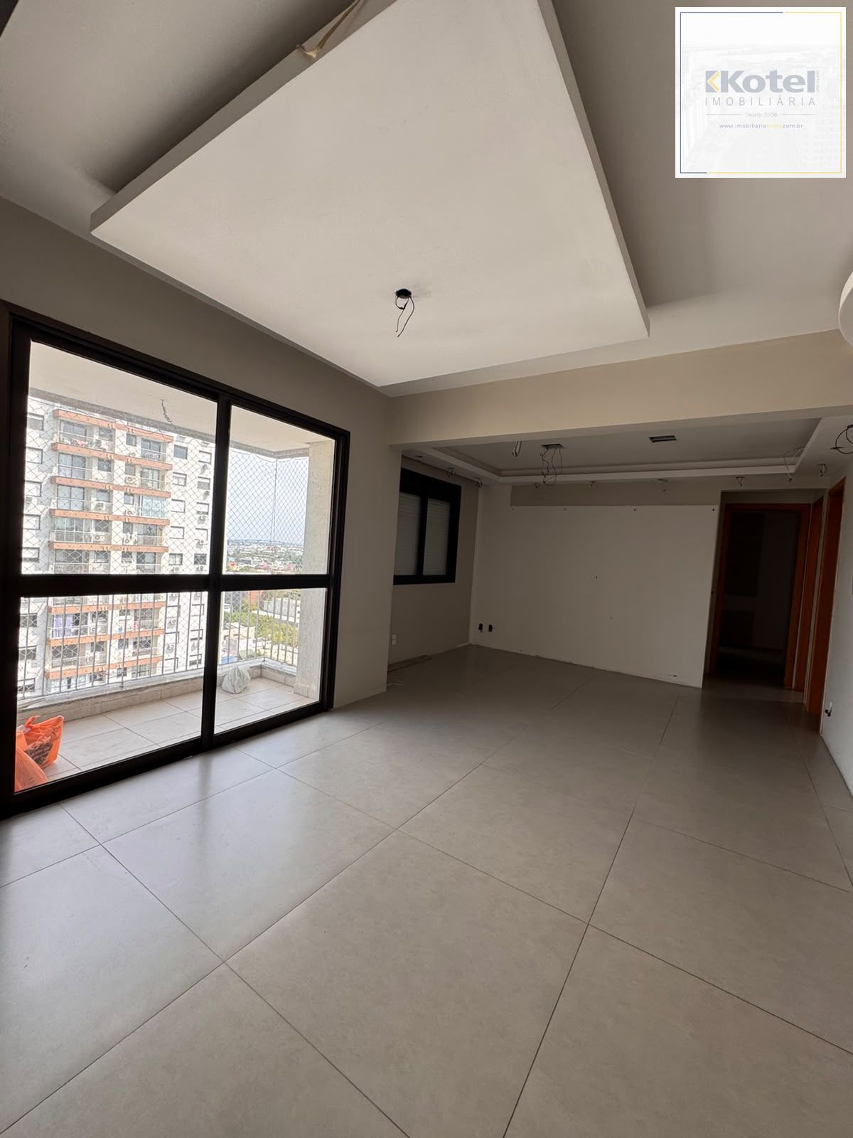 Apartamento, 3 quartos, à venda, 82 m², Passo da Areia - Porto Alegre — foto 2