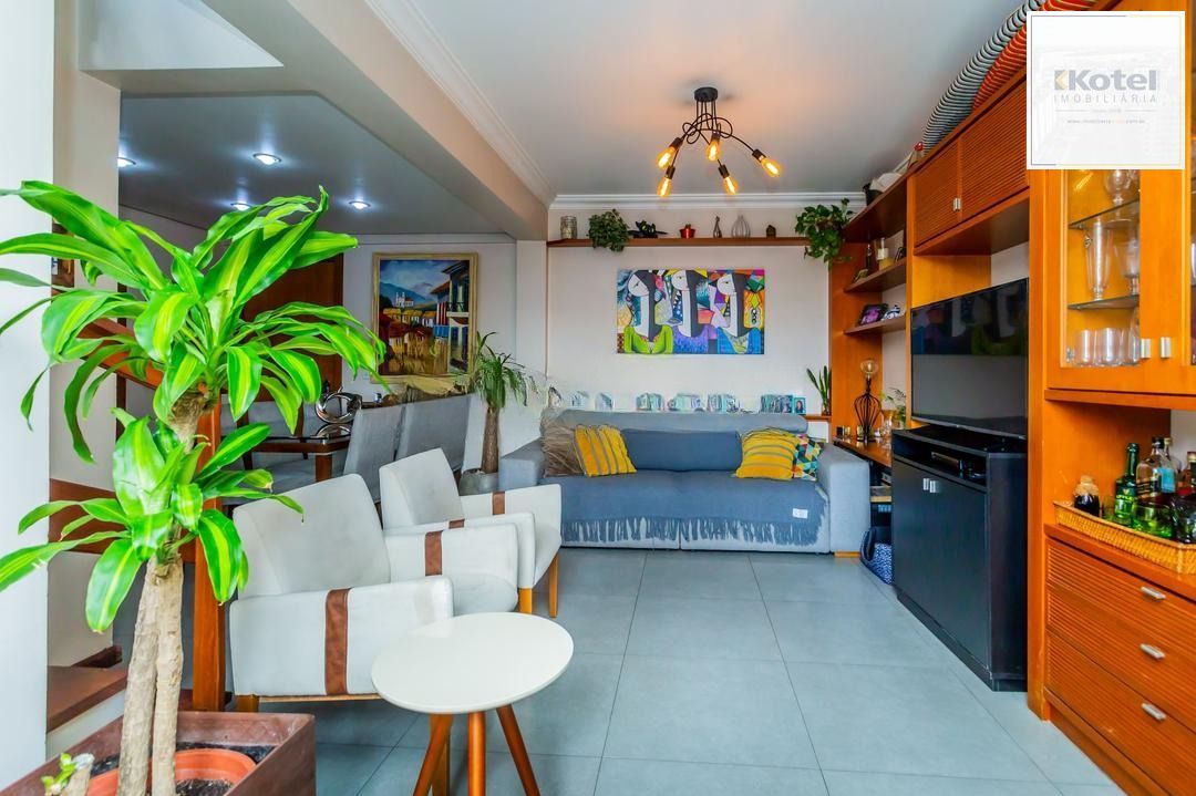 Duplex Reformado com 2 Dormitórios e 1 Vaga – Pronto para Morar