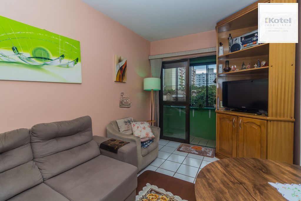 Apartamento iluminado com 2 dormitórios e vaga escriturada — foto 2