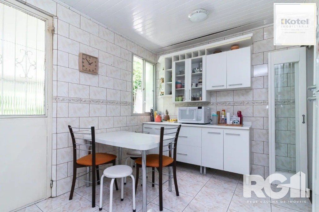 Casa 3 quartos à venda, 224m², Vila Ipiranga - Porto Alegre