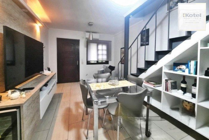 Casa em Condomínio  2 dormitórios no bairro Vila Nova