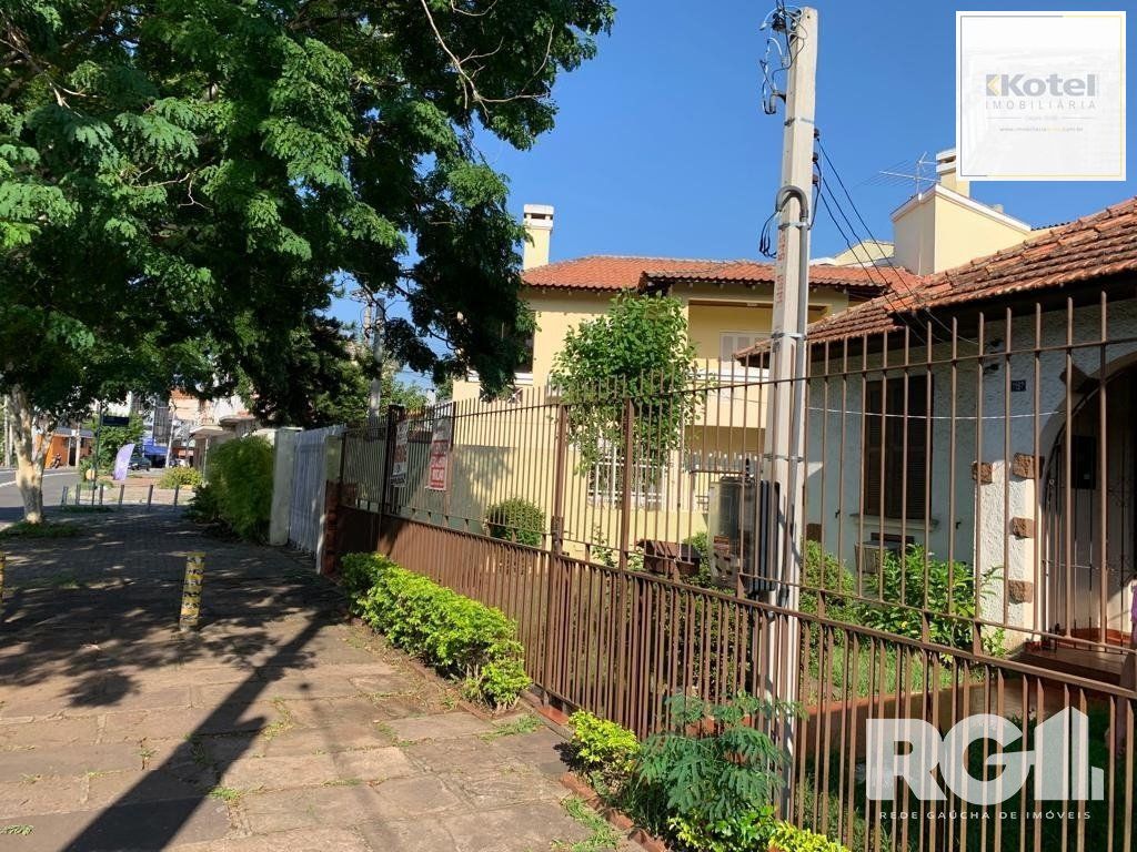 Casa 3 quartos à venda, 387m², Passo da Areia - Porto Alegre