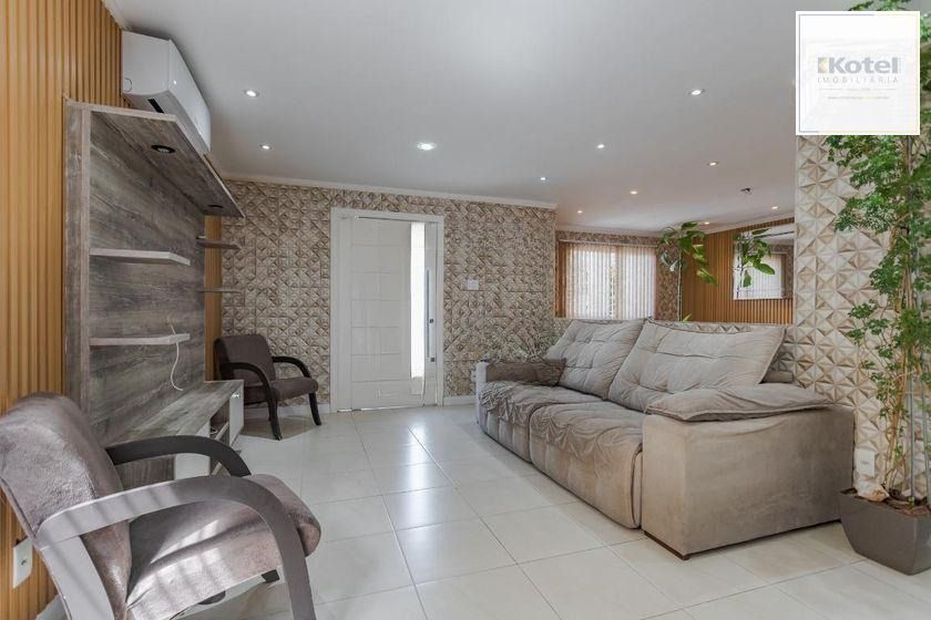 Casa térrea com 3 dormitórios, espaço gourmet e 3 vagas.