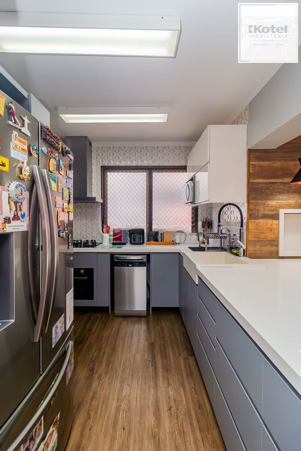Apartamento Semimobiliado, 3 Quartos e 2 Vagas de Garagem Próximo ao Iguatemi