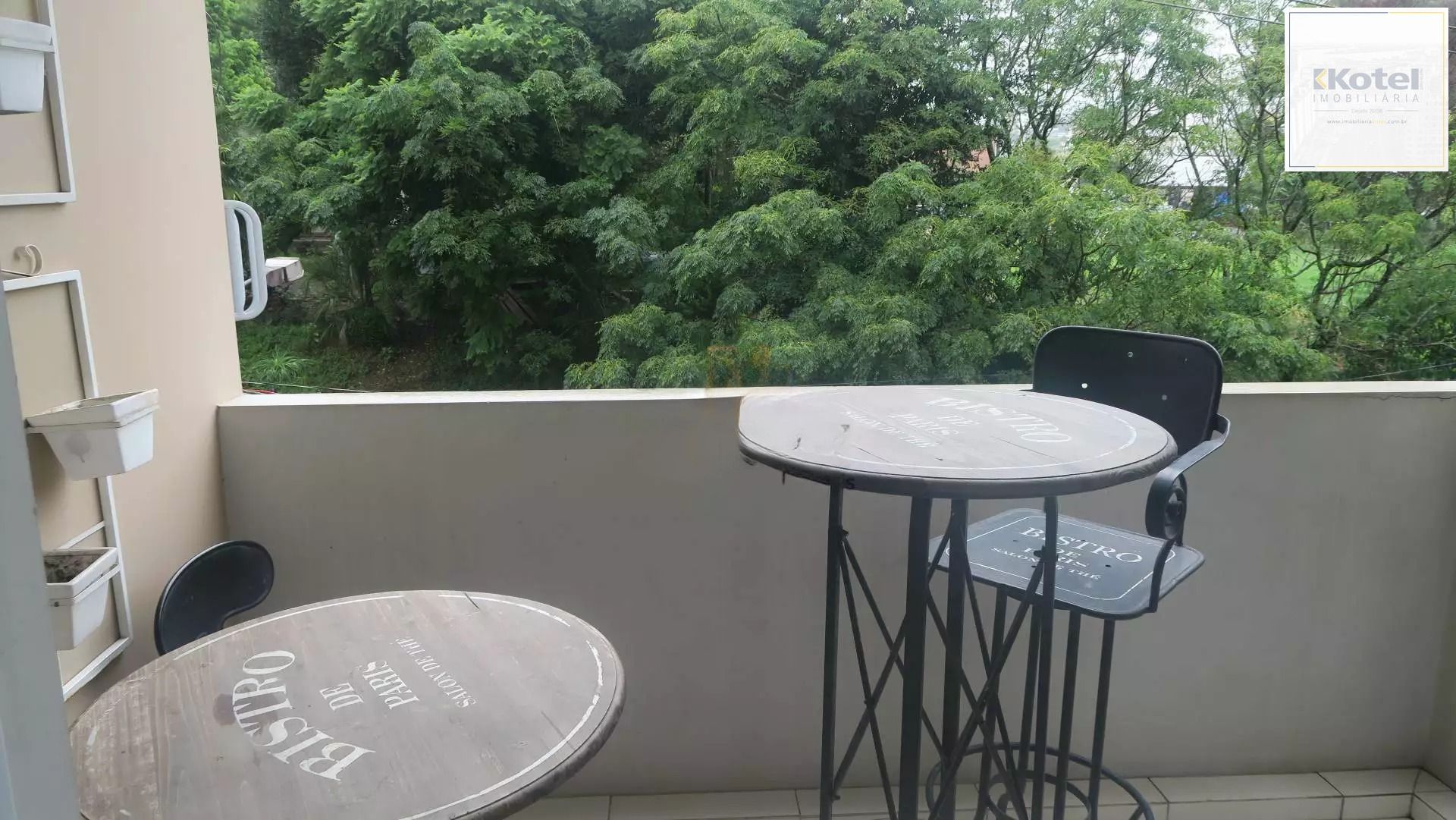 Apartamento com 3 dormitórios, suíte e churrasqueira. — foto 4