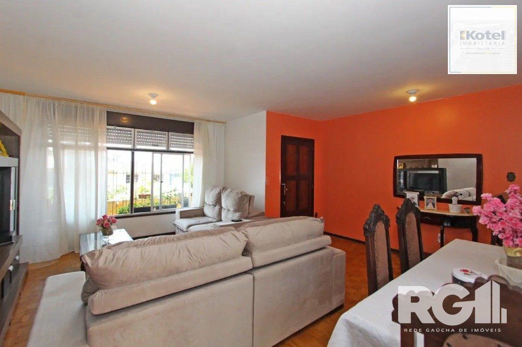 Casa 4 quartos à venda, 280m², Jardim Itu Sabará - Porto Alegre
