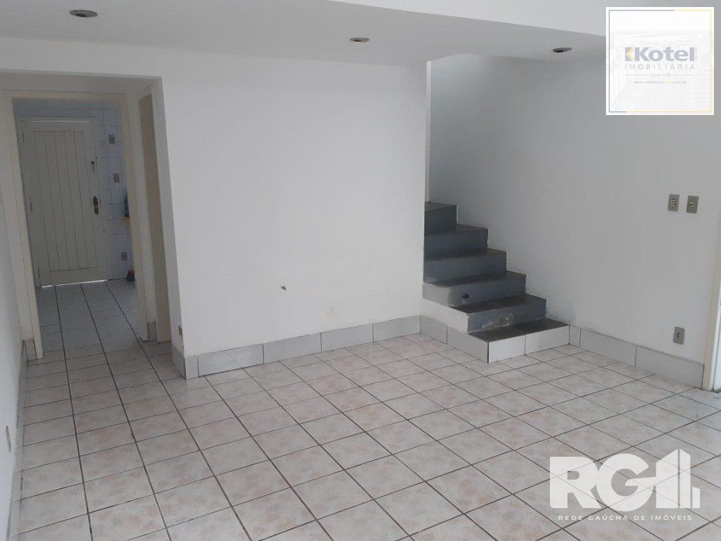 Sobrado 2 quartos à venda, 100m², Jardim Itu - Porto Alegre