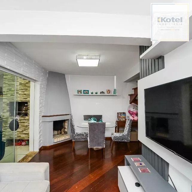 Casa em Condomínio com 3 Quartos, Piscina, Quintal e 2 Vagas — foto 5