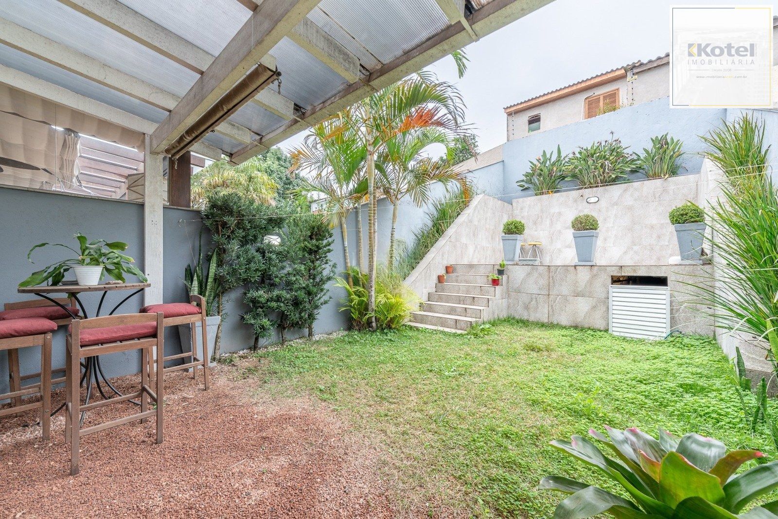 Casa com 3 dormitórios, suíte, pátio com spa, 3 vagas, Rua do Pampa - Ecoville — foto 5