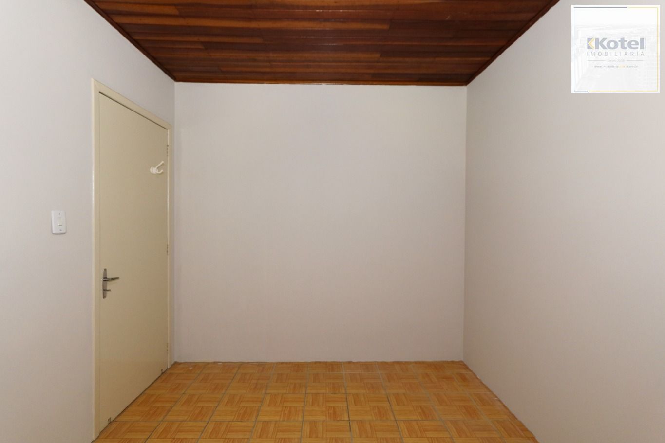 Casa aconchegante em condomínio com 2 dormitórios, no condomínio no Bairro Igara Canoas