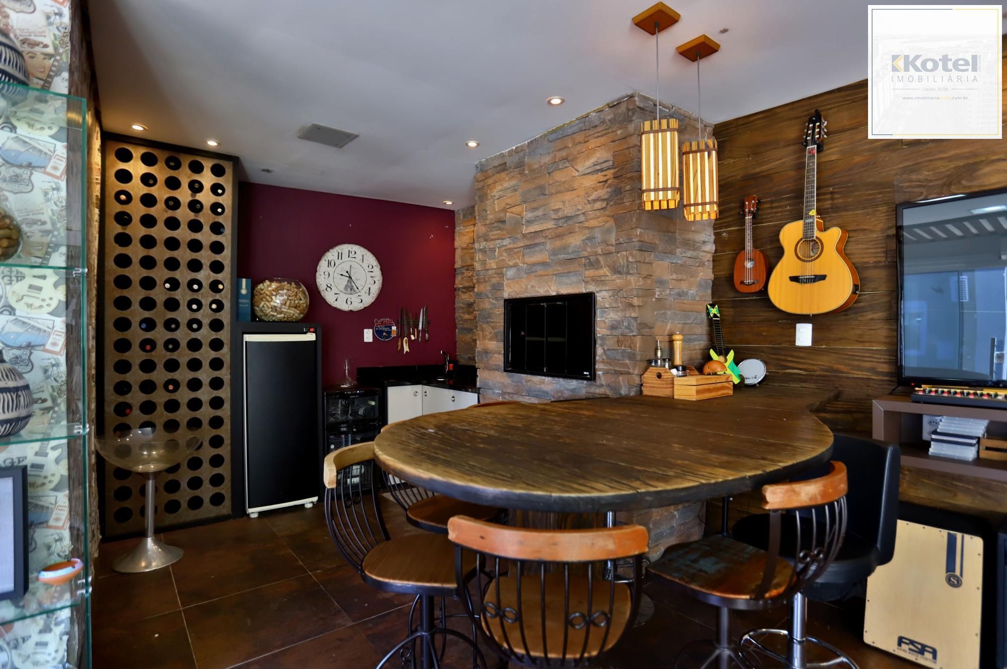Casa mobiliada com suíte, patio e espaço gourmet completo