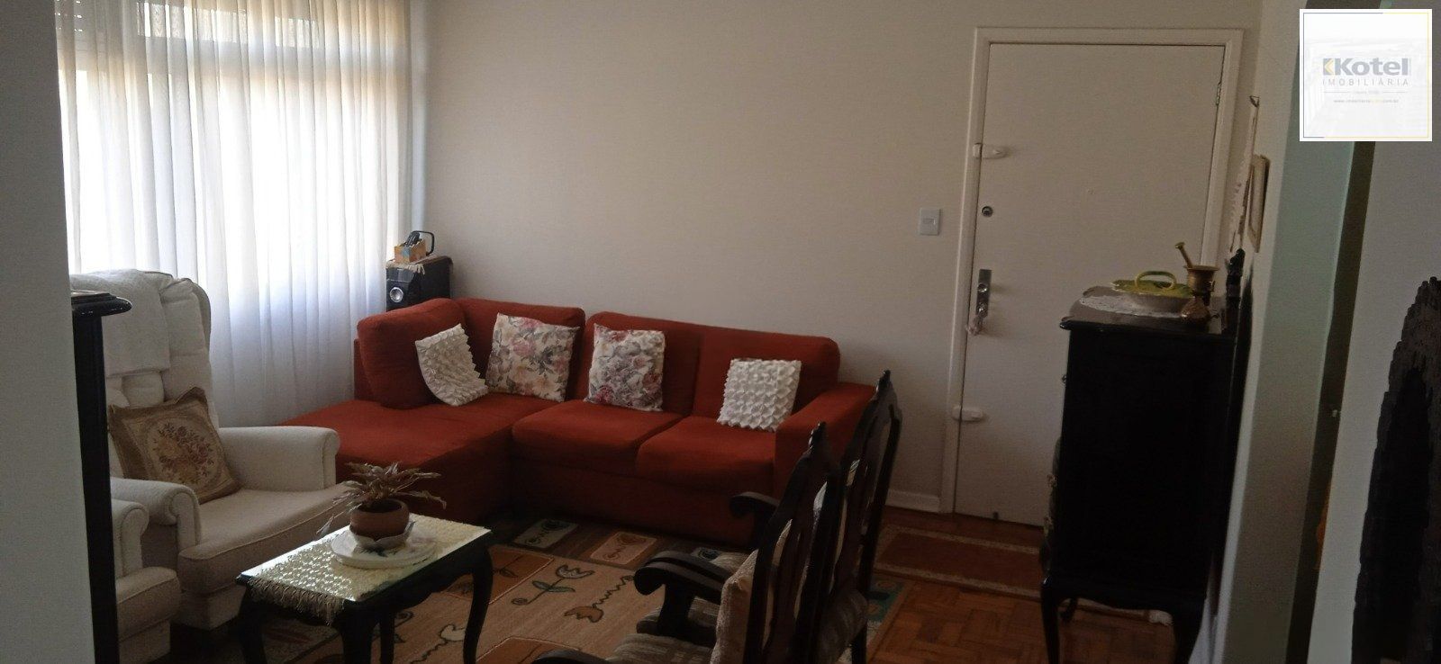 Apartamento com 3 dormitórios, living 2 ambientes, banheiro social, total de 109,57m² privativos, cozinha e área de serviço separadas. — foto 5