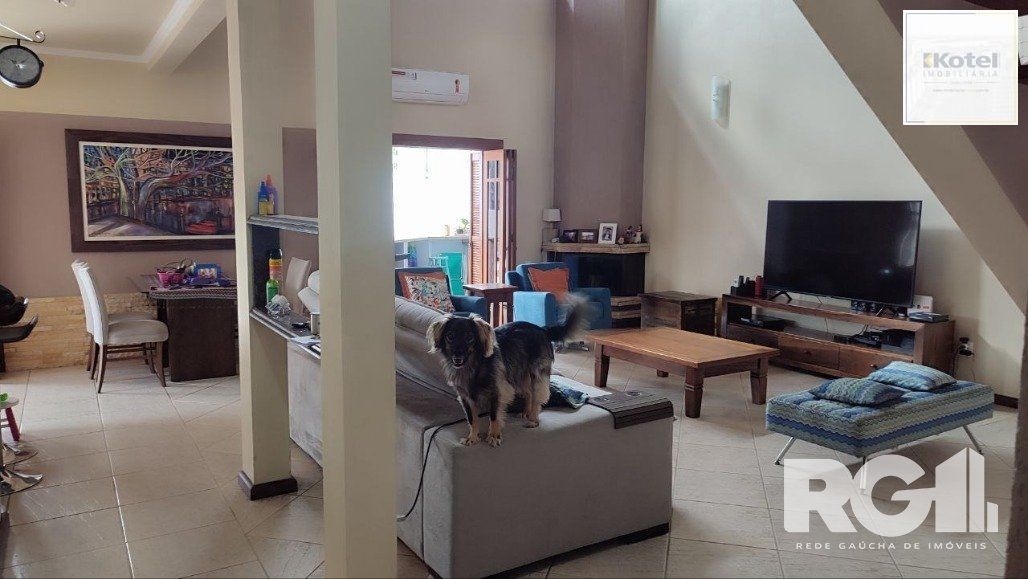 Casa com 3 dormitórios na Rua, Paulo Madureira Coelho, proximo ao novo Cesto, Morro Santana