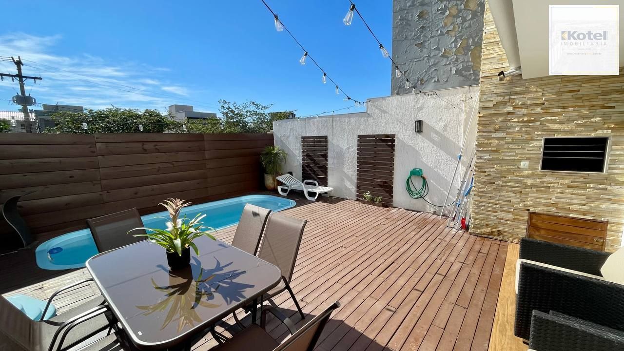 Casa Mobiliada com pátio e piscina