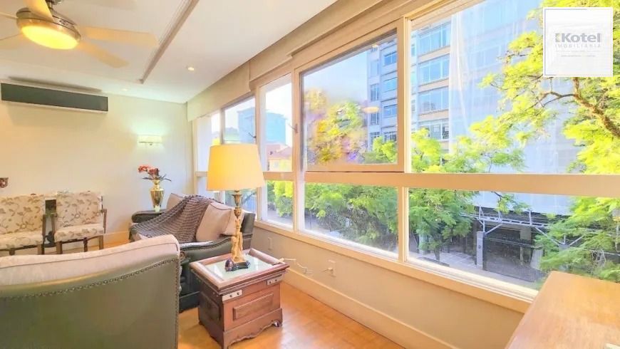 Apartamento 3 dormitórios, suíte, semimobiliado e duas vagas de garagem. — foto 3