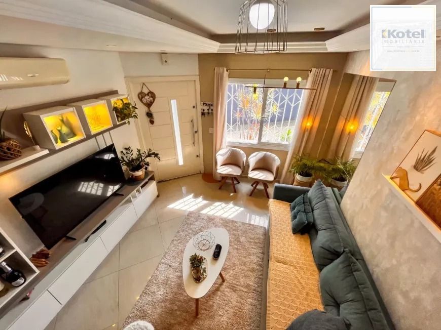 Casa Reformada em Condomínio com Suíte e Espaço Versátil Avenida Ecoville — foto 2