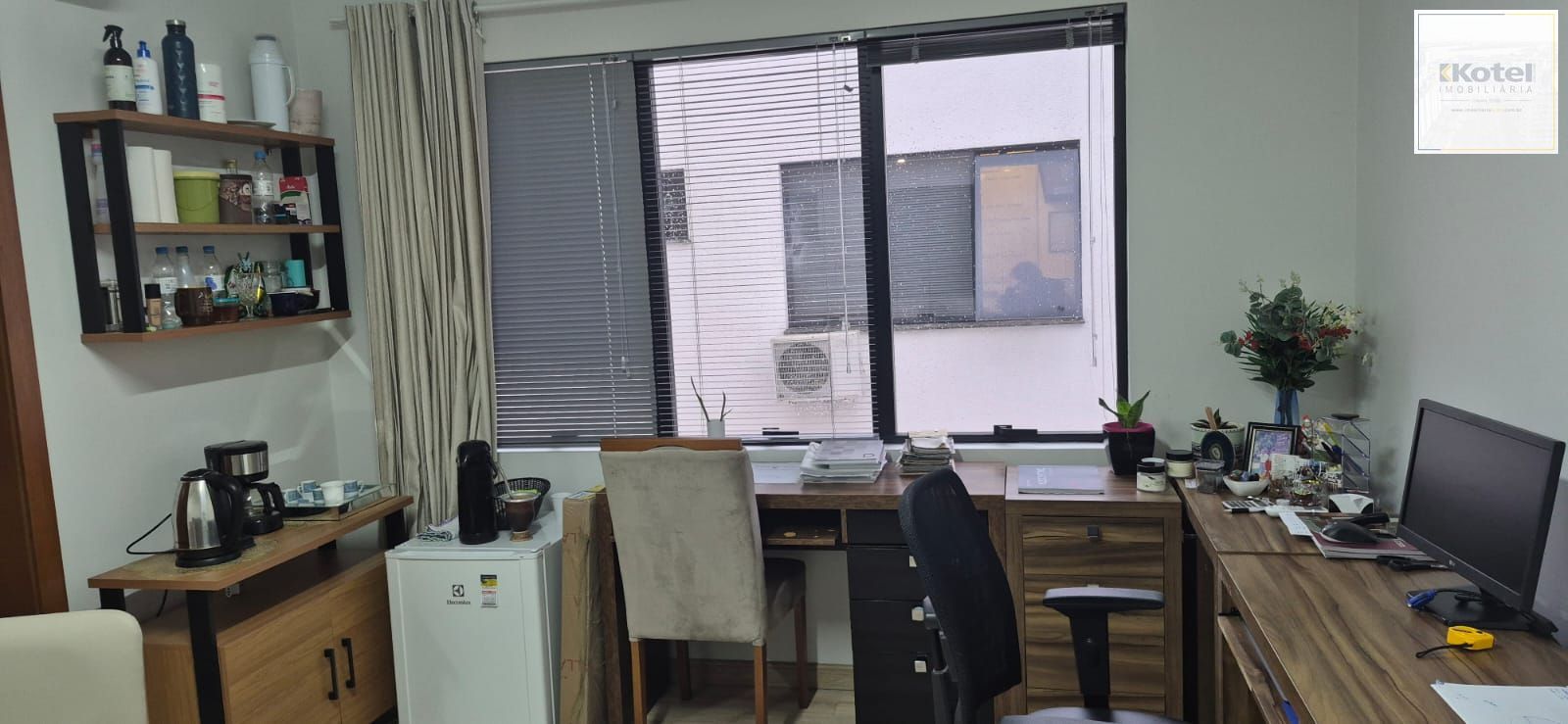 Sala Comercial, 1 sala, à venda, 18 m², Passo da Areia - Porto Alegre — foto 4