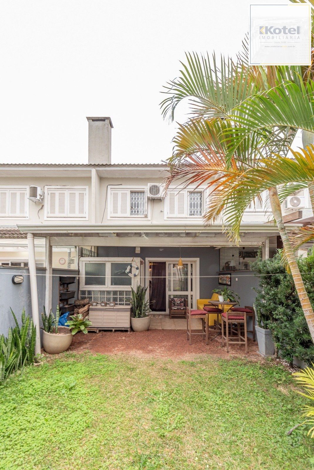 Casa com 3 dormitórios, suíte, pátio com spa, 3 vagas, Rua do Pampa - Ecoville — foto 4