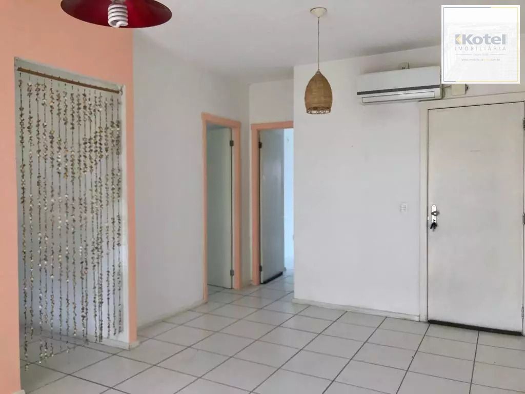 Casa em Condomínio com 2 dormitórios, suíte e 2 vagas, infraestrutura completa.