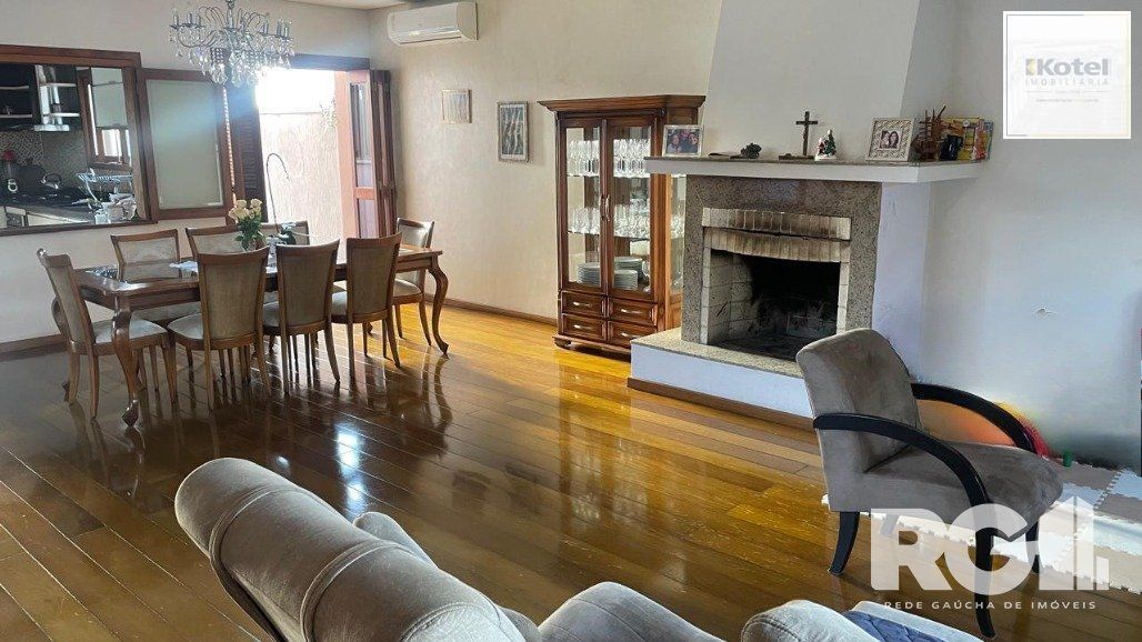 Casa 4 quartos à venda, 406m², Jardim Itu Sabará - Porto Alegre
