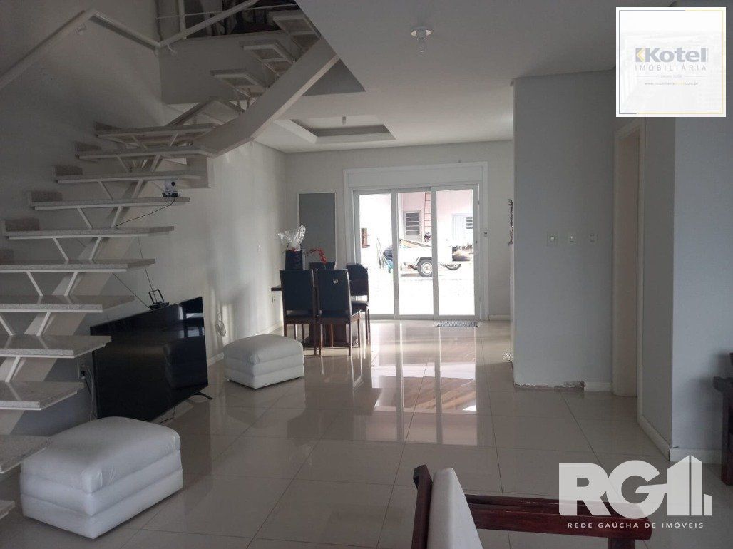 Casa à Venda com 3 Dormitórios, Suíte com Closet e Garagem para 10 Carros — foto 5