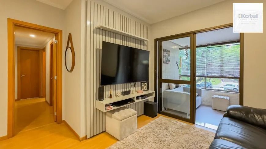 Apartamento Locado 3 Quartos sacada e churrasquira, Av. Panamericana - Lindoia