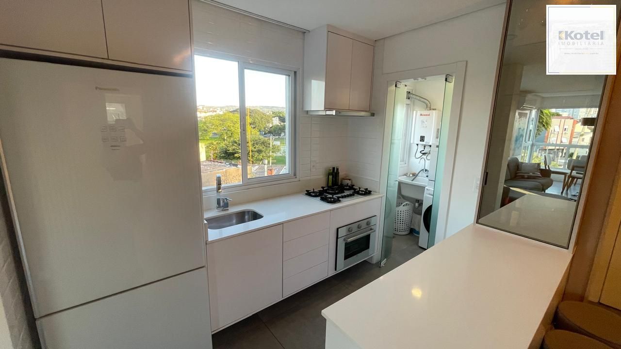 Apartamento 2 Dorm Mobiliado com Vaga e Elevador — foto 3