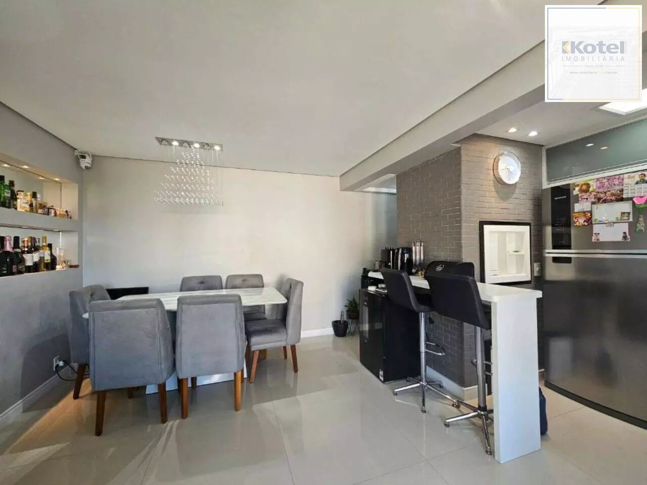 Apartamento de 3 dormitórios, suíte, lavabo e 2 vagas