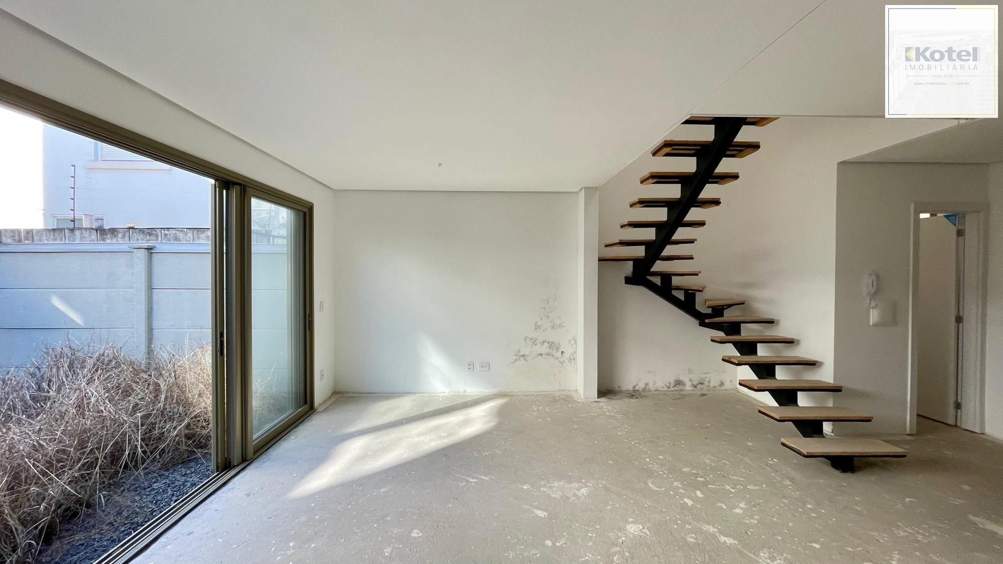 Casa em Condomínio com Terraço e Lazer Completo