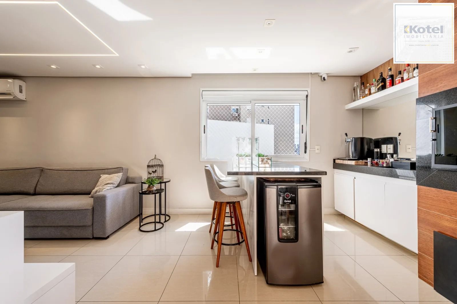 Apto Garden Duplex semimobiliado com Jacuzzi e Suíte no Rio Branco