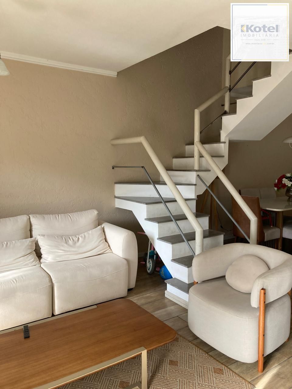 Casa em Condomínio com 247m² - 3 Suítes - Bairro Ipanema — foto 4