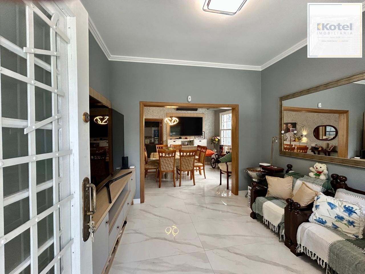 Casa 8 dormitórios, 5 banheiros e 6 vagas no Bairro São João Porto Alegre — foto 4