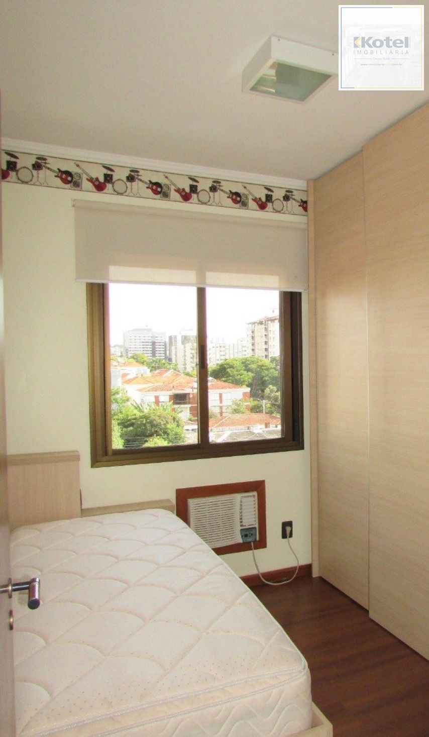 Apartamento com 3 dormitórios, suíte sacada e churrasqueira