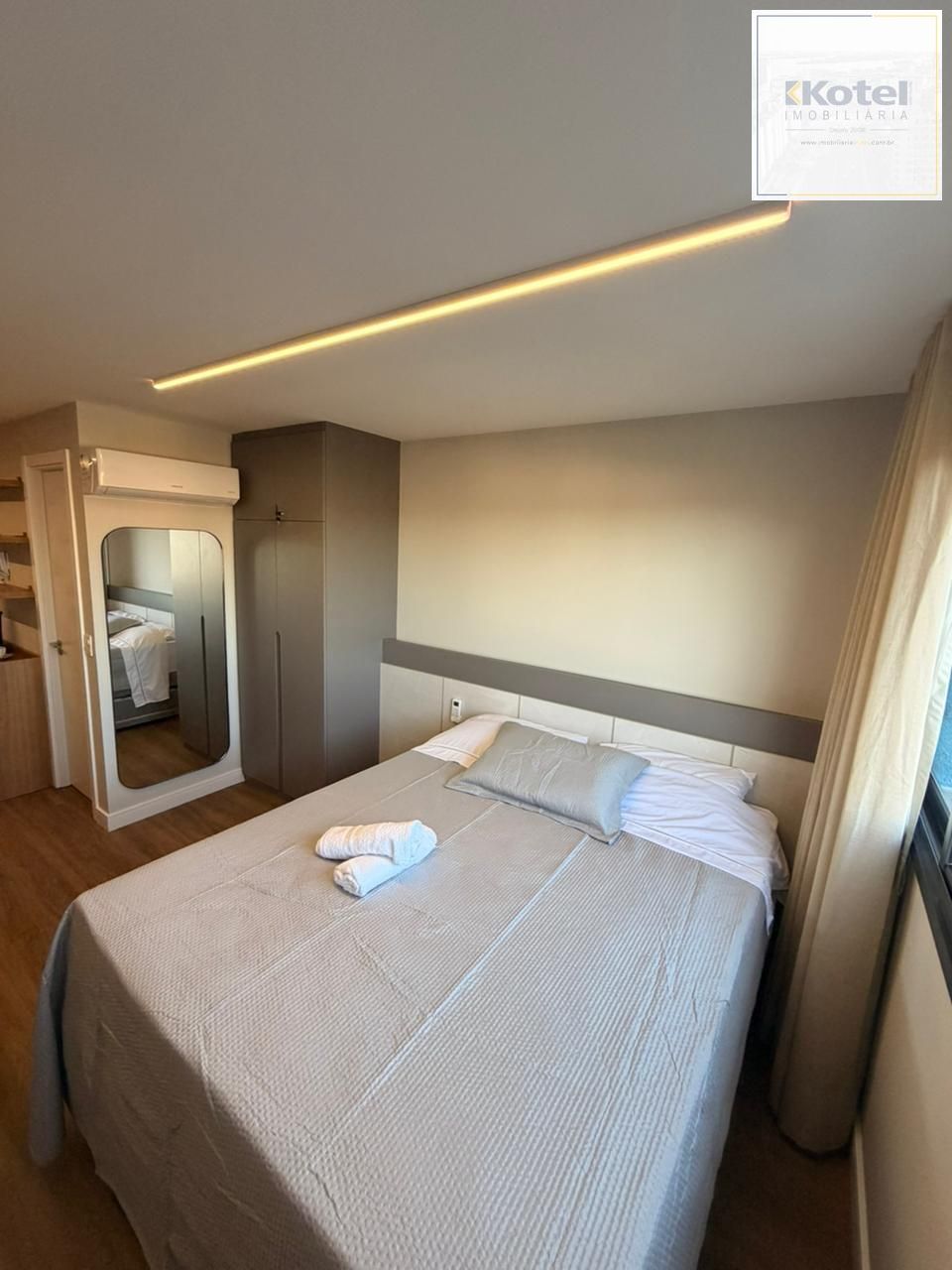 Studio Mobiliado no GO Cidade Baixa com Vista para o Guaíba