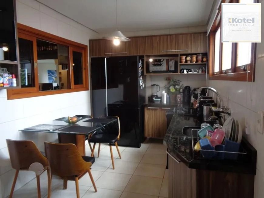 Sobrado com 3 dormitórios, terraço e espaço gourmet no São Sebastião – POA — foto 4