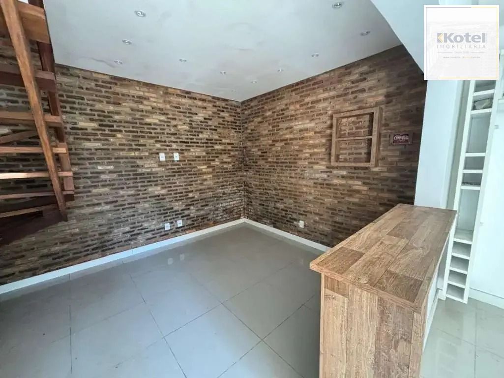 Casa com Vista Privilegiada e 2 Vagas no Jardim Floresta