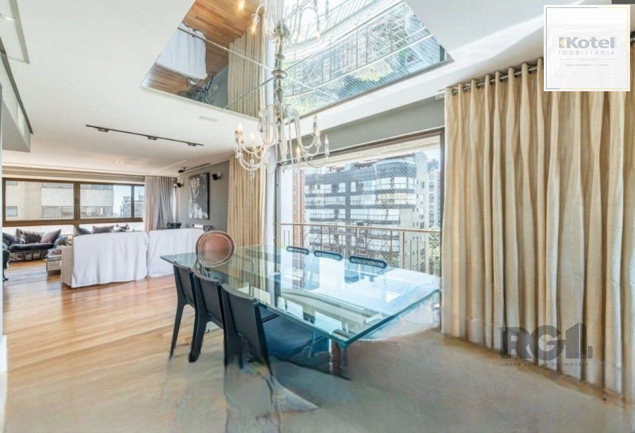 Casa no bairro Boa Vista em porto alegre com piscina, churrasqueira, lareira e garagem para 3 carros. — foto 4