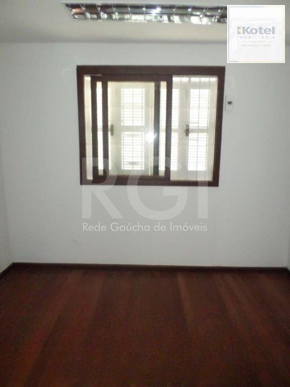 Casa Comercial com pavilhão de 294,03m² no bairro São Geraldo -Porto Alegre — foto 5