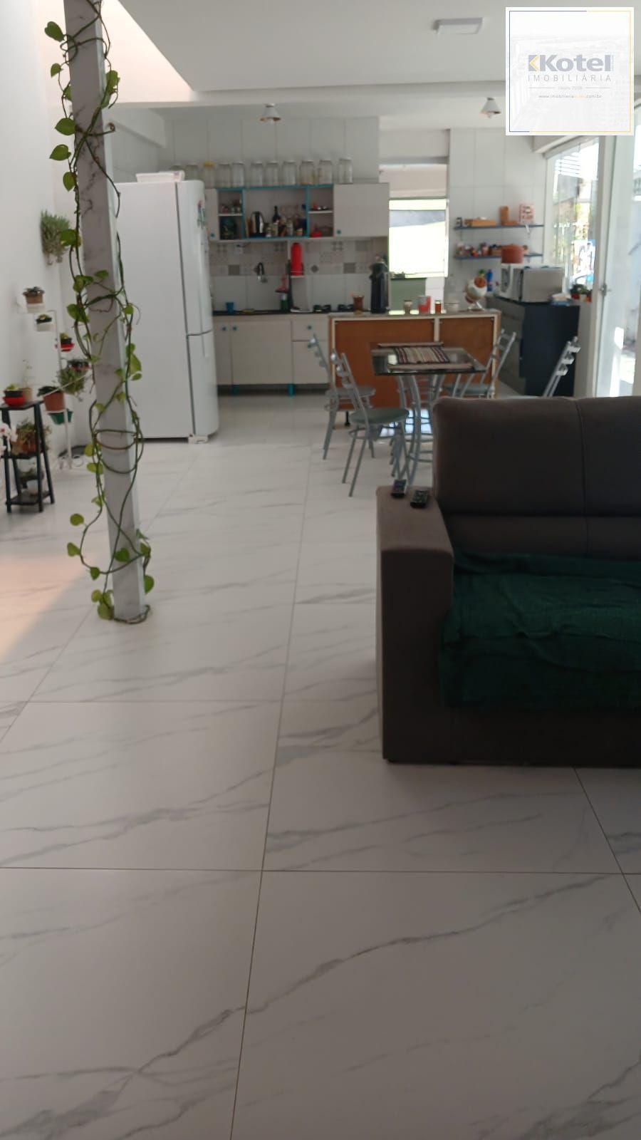 Casa com 177m², localizado no bairro Azenha em Porto Alegre/RS. — foto 3