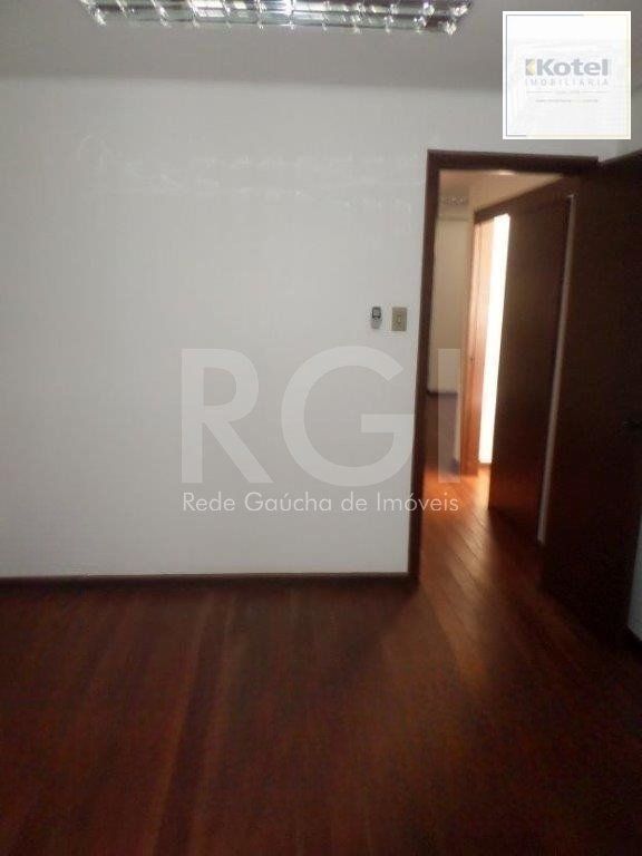 Casa Comercial com pavilhão de 294,03m² no bairro São Geraldo -Porto Alegre — foto 4