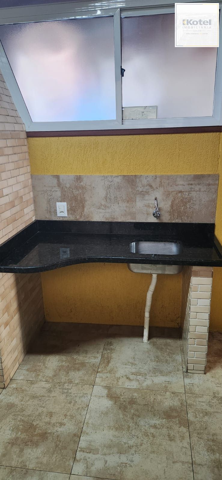 Casa com 67m², localizada no bairro Sarandi em Porto Alegre/RS.