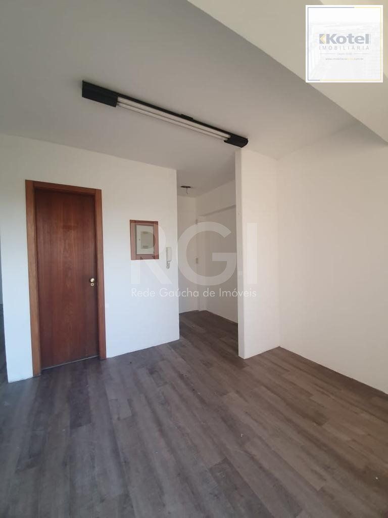 Conjunto/Sala para Venda - 30.09m², 0 dormitórios, Petrópolis. — foto 3