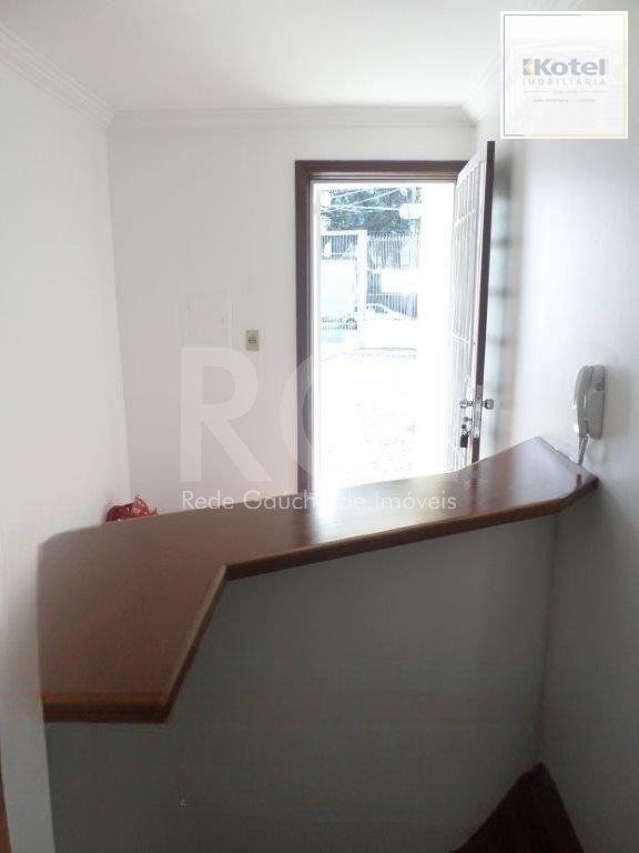 Casa Comercial com pavilhão de 294,03m² no bairro São Geraldo -Porto Alegre — foto 2